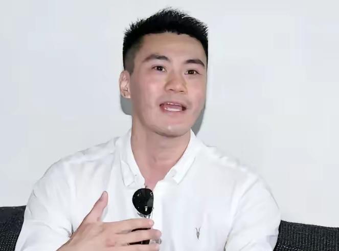 临时提案:萧敬严、丁瑀将被开除党籍今天（25日），在即将召开的全台党代表大会