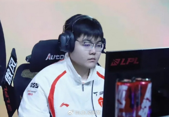 369评论区对线白为他对线了🤡TES公告打野naiyou存在不正当行为36