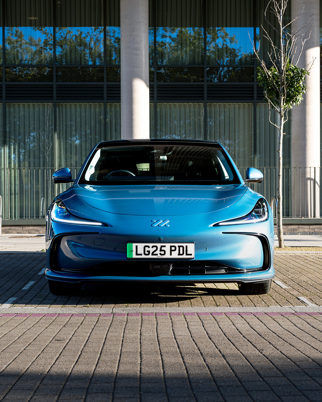 智己英国🇬🇧上市，网友很激动，欲欲跃试。但是，本来想去试驾一下，但谢菲尔德的