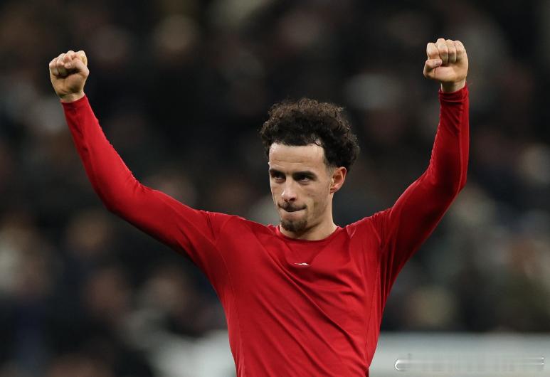 利物浦球员柯蒂斯·琼斯承认，尽管当时自己就在场上，但他并没有亲眼看到利物浦在默西