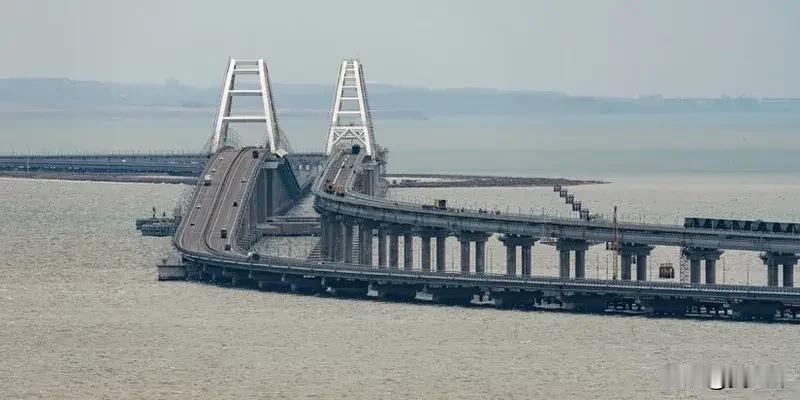 纽约时报：乌克兰试图通过打击克里米亚迫使俄罗斯坐到谈判桌前7月3日，纽约时报
