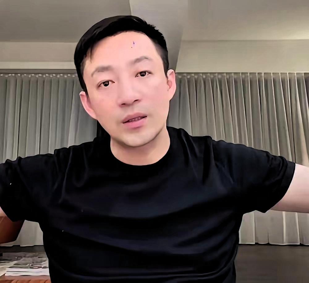 那个，汪小菲突然就说要好好当爹了，大家都在想，这到底是怎么一回事，所有人都觉得他