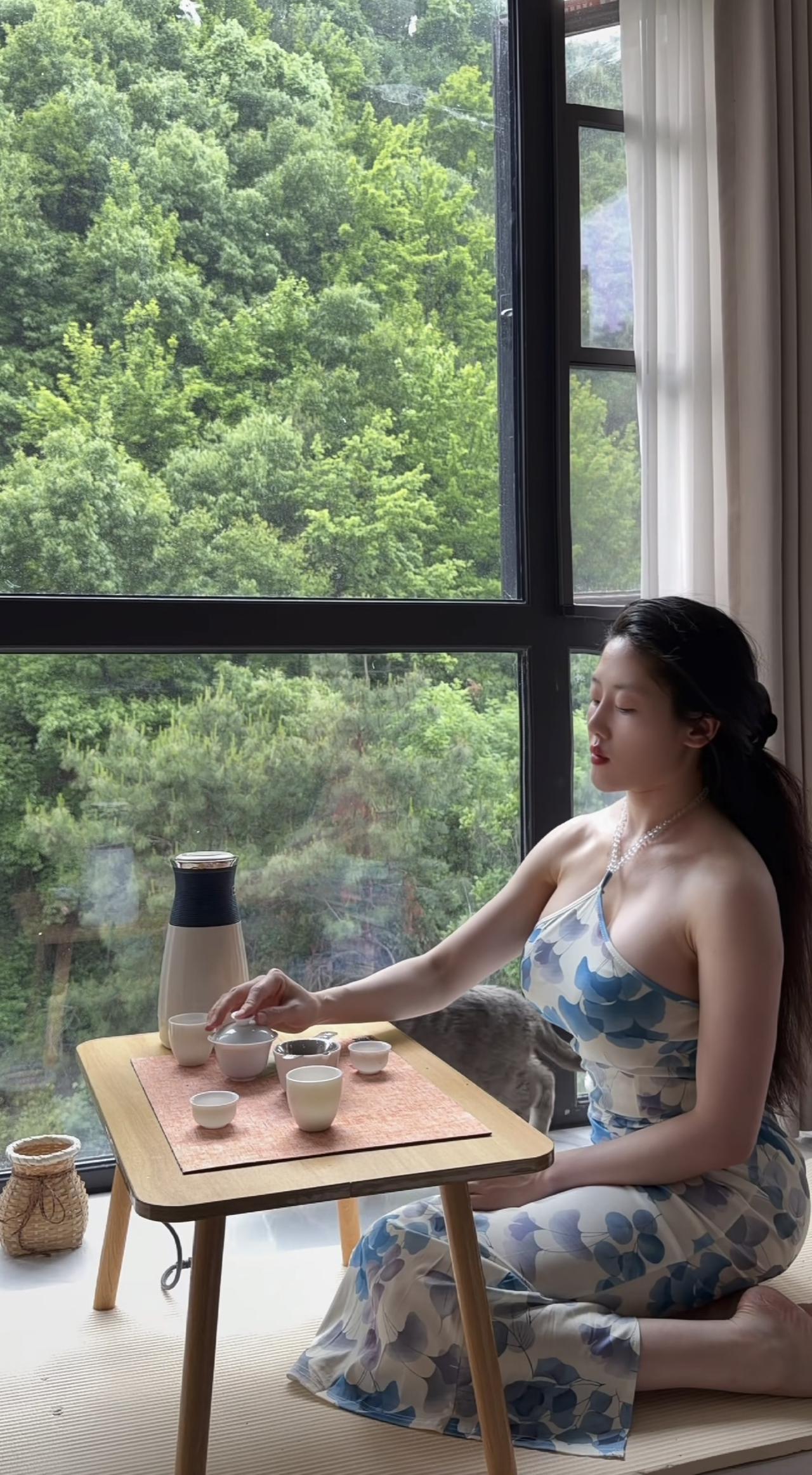 远离包装过度的人！就像远离包装过度的礼品！该说的，都说好几遍了！如果让我再说