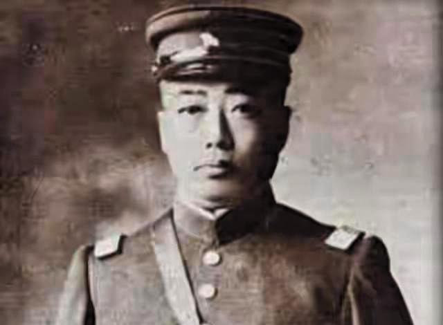张学良为何容不下杨宇霆、常荫槐杨宇霆，留日士官生，兼具秀才底子，是赵尔巽发