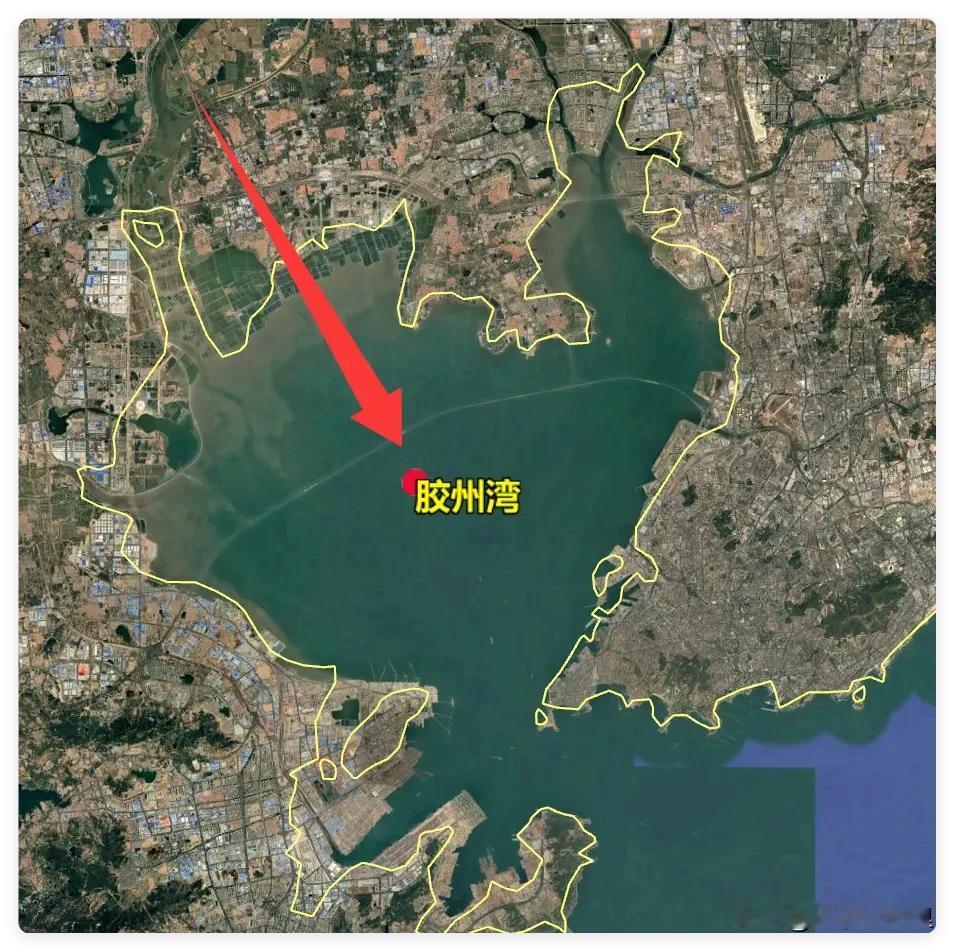 我国北方难得一见的天然良湾，青岛胶州湾到底集结了多少优良条件。胶州湾，这个藏在