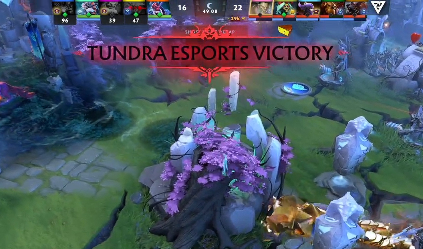 Tidebound第一局不敌Tundra，虽然这把战车在入侵石头人野区不让牛头囤