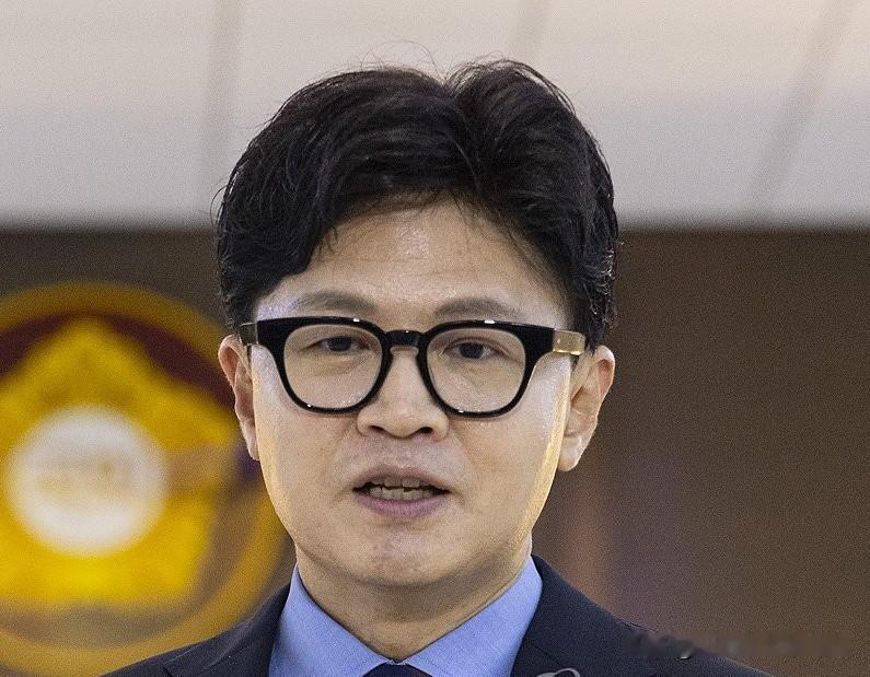 8月6日，韩国第二次综合特别检察组对外通报，将传唤无党派议员韩东勋，于12日上午