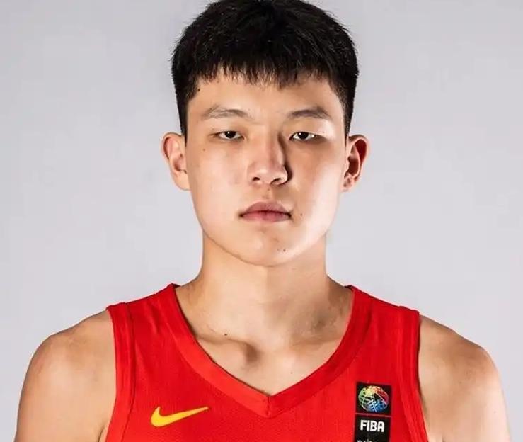 闯荡NBA的杨瀚森痛失恩师，发文深情悼念！北京时间10月7日凌晨，一