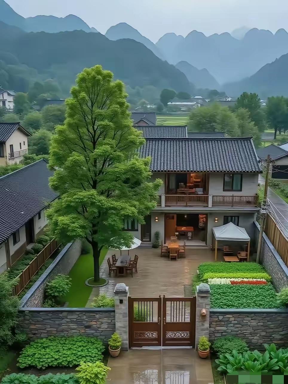 我舅舅在房管局工作了十五年，让我真心奉劝大家一句话:​要是你现在城里安了家，