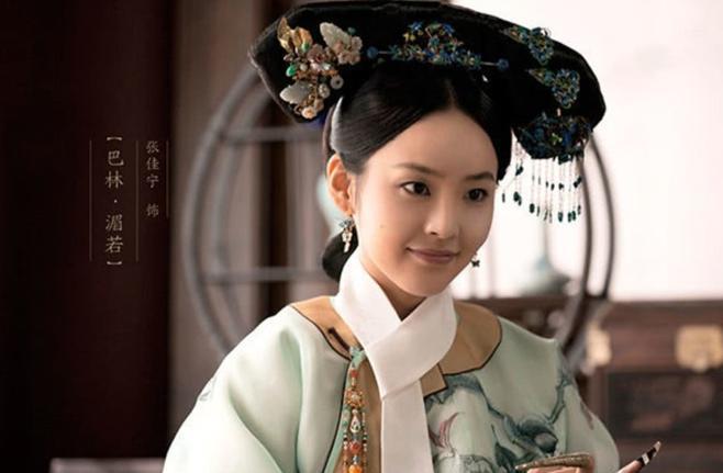 1800年，乾隆遗孀颖贵妃七十大寿，养子永璘孝顺的给母亲献上了一份厚礼。可哥哥嘉
