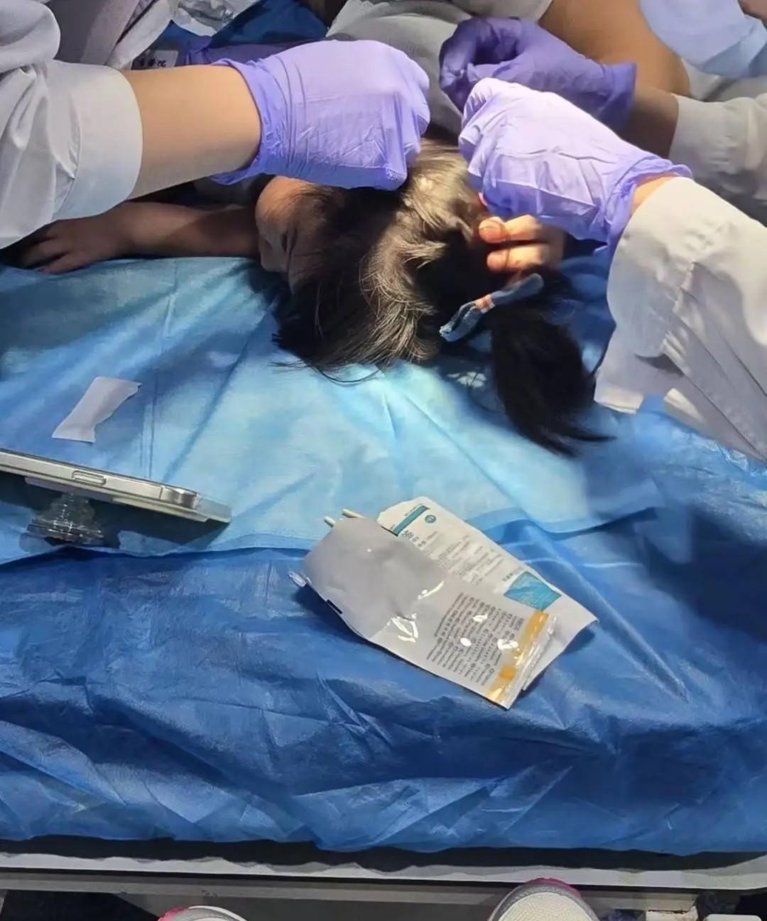 湖北武汉，女子把孙女送进一家高端托儿所，每年费用10万多，结果这天她接到消息，说