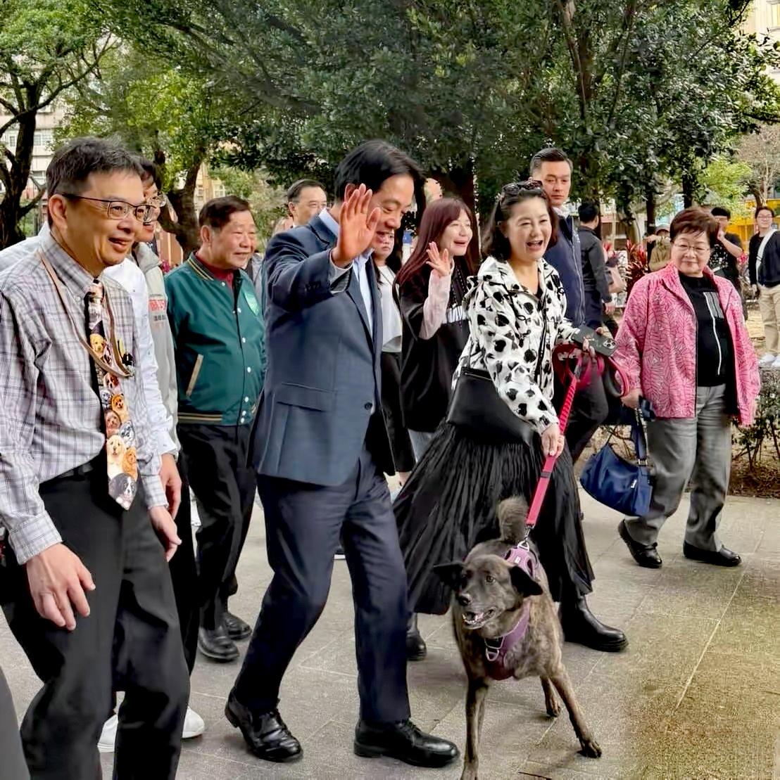 吴思瑶这一举动简直把“台独”打手帮凶的角色演活了1月18日，吴思瑶在社交平台