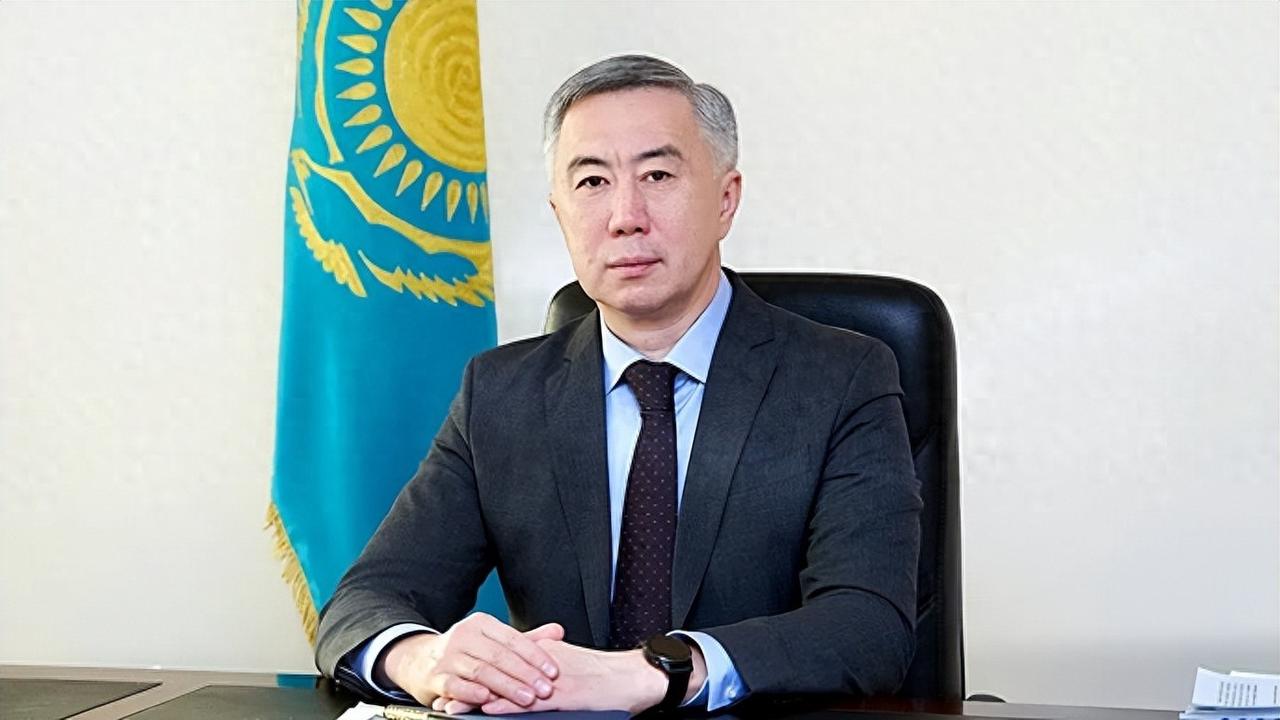 你买我资源，我不认你文化！哈国对中国为何始终“爱不起来”？中国和哈萨克斯坦，一