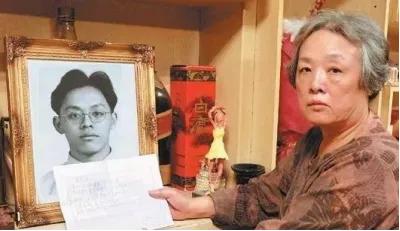 1997年，士兵江国庆强奸女童被判死刑，枪决前江国庆咬牙切齿地诅咒说：“人不是我