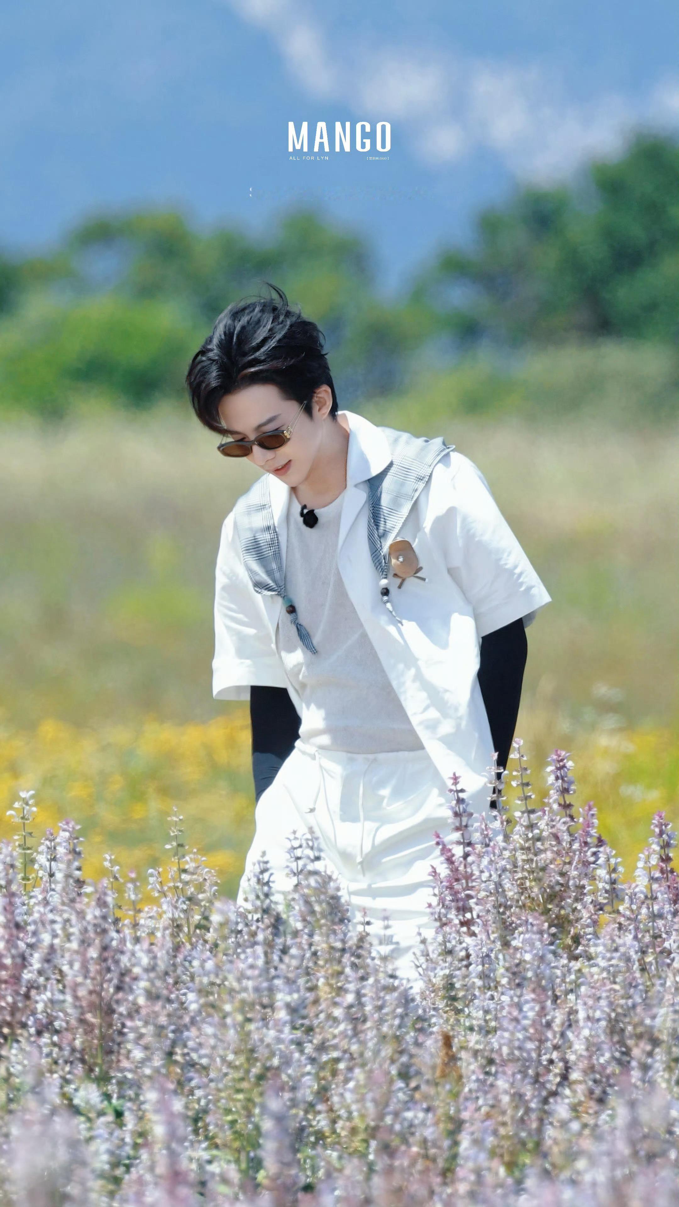 💛💜好有氛围（cr.水印）刘宇宁🌻宁哥🌻lyn刘宇宁|刘宇宁地球超新