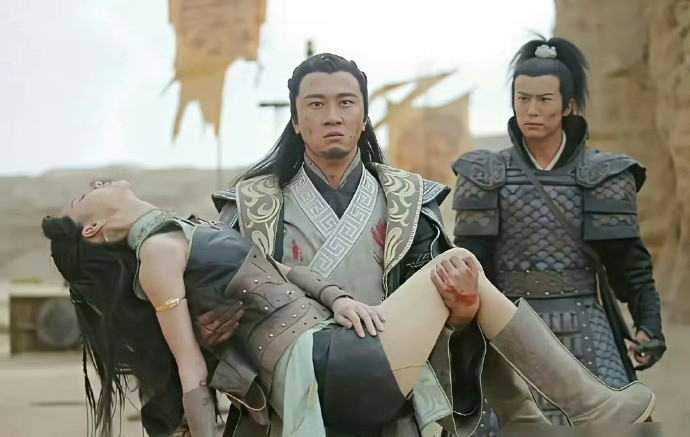 古装剧中竟然穿丝袜？太离谱了吧看的人好尴尬​​​