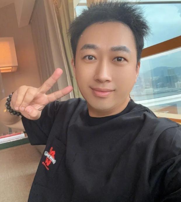 于正介入白鹿与任嘉伦粉丝纷争，亲自下场搅局引发关注。事件起源于粉丝争执，于正铁心