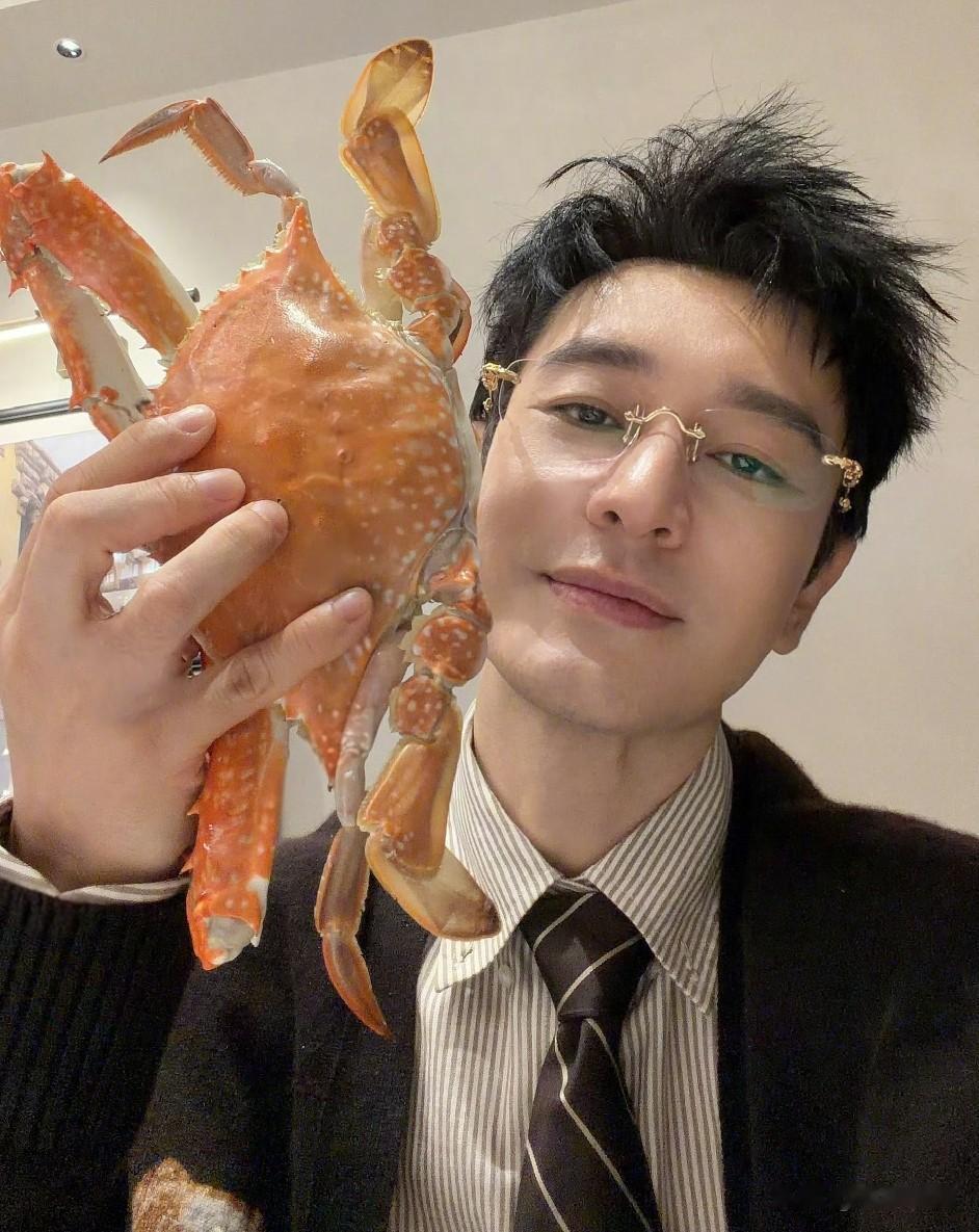 黄晓明，高调发文！9月20号下午，黄晓明在个人社交平台上高调发文，还配了两