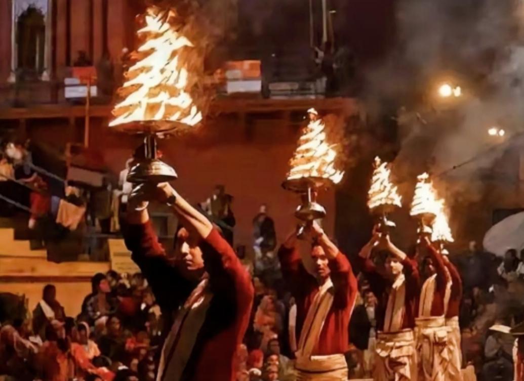 公元843年，唐武宗下了一道密令：杀光全国摩尼教徒，但杀法很特别——先给他们剃光