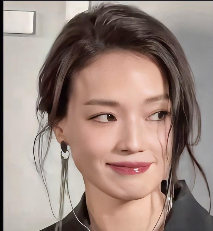 发现了没？舒淇与其他人确实不一样！怎么也没想明白，49岁的舒淇是如何数十年如