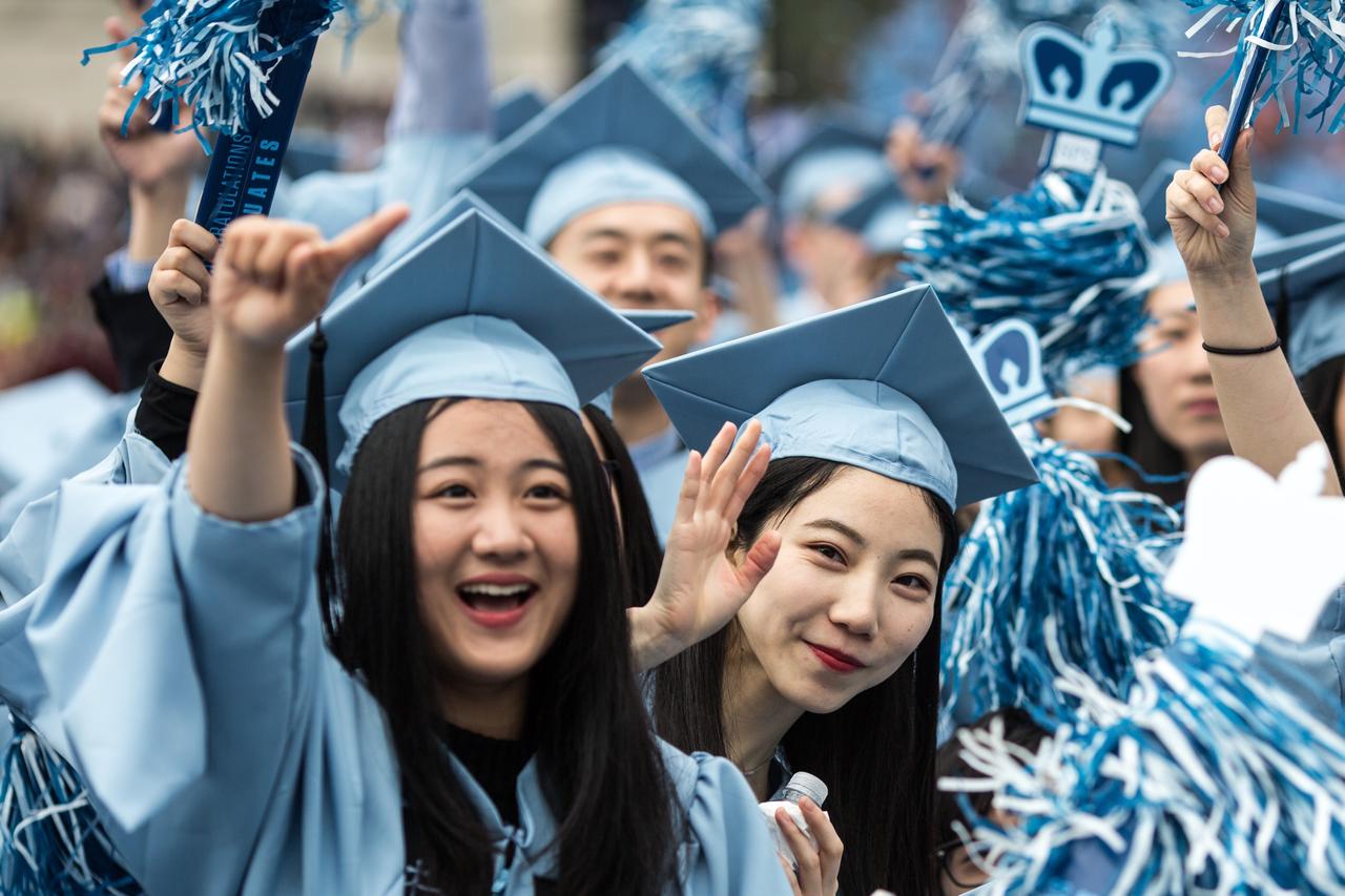 我国小康家庭在育儿上贯彻“富养女穷养儿”已经10多年了。用数据说话：我国留学生比