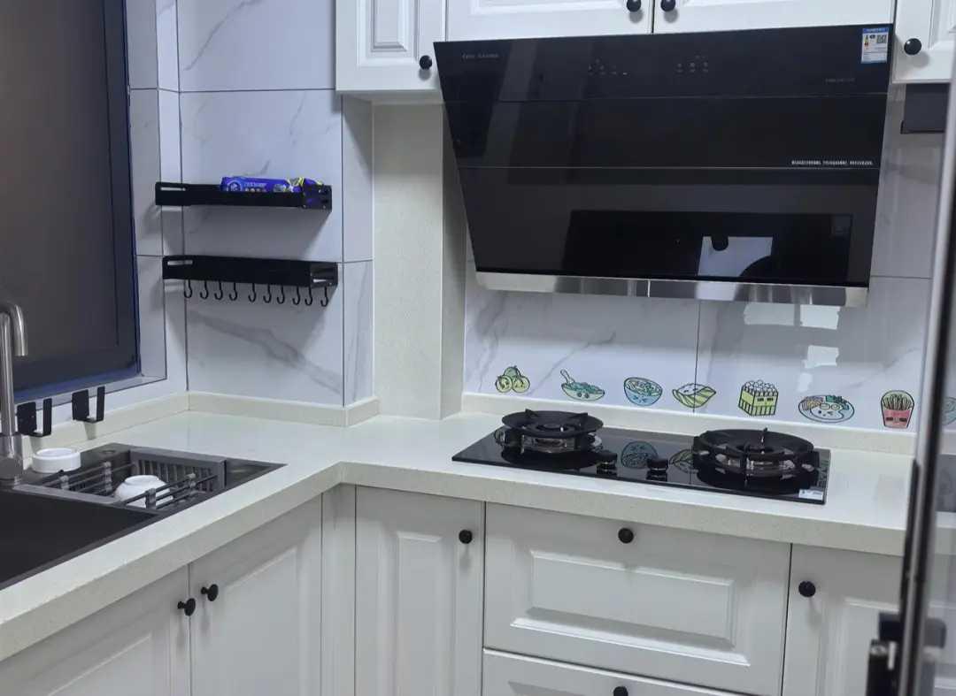 见过退租时房子一尘不染还反光的吗？浙江这位房东直接看哭了。最近金华横店的金女