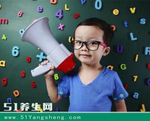 宝宝强大的破坏欲 妈妈巧应对