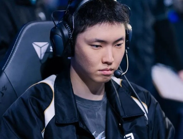 Chovy: 相较于状态起伏大但制造名场面 更希望始终稳定但缺乏高光