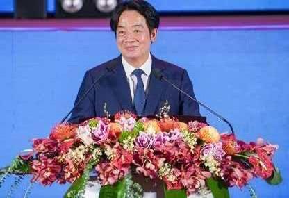 赖清德每讲话必出错，韩国瑜一句话又让赖清德难堪。15日深夜，赖清德发布影片指控