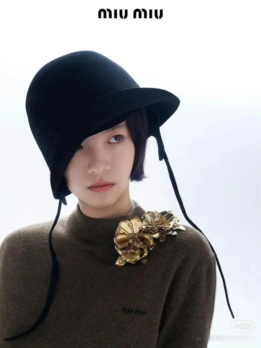 李庚希令人意外地契合miumiu​​​