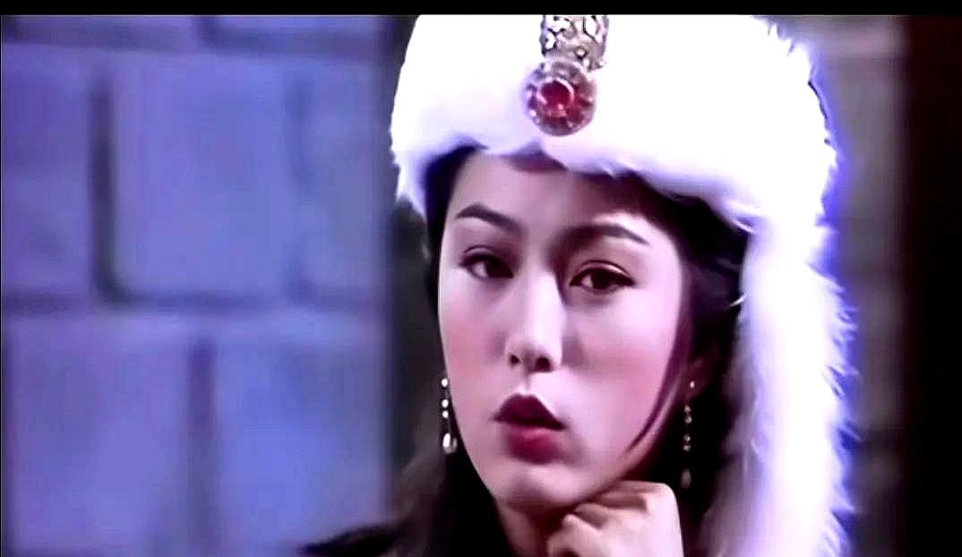 1976年，香港佳艺电视台拍摄播出的第一版《射雕英雄传》，米雪扮演黄蓉。