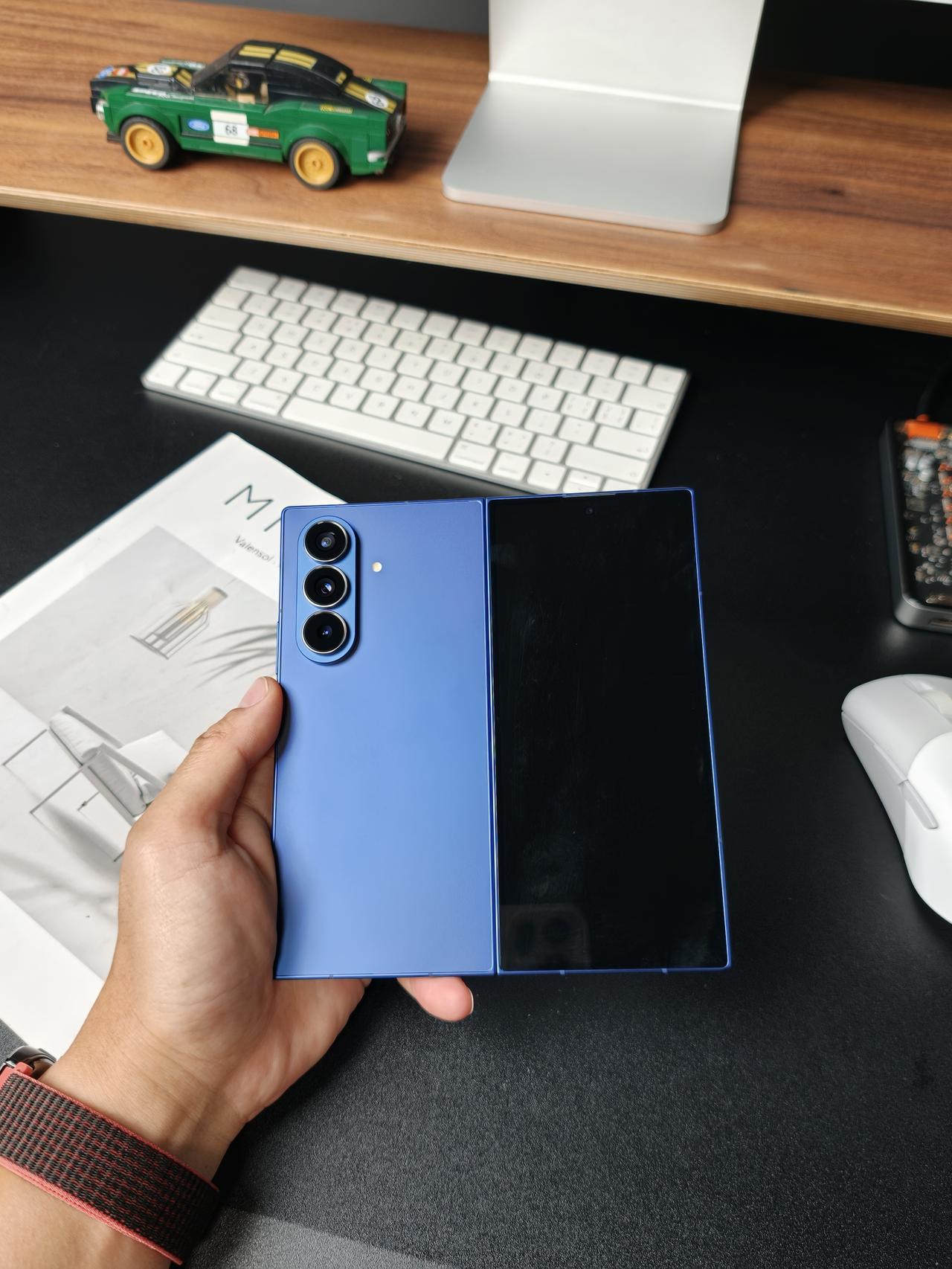 三星ZFold7机主，看到OPPO新品受不了...首发买的三星ZFold