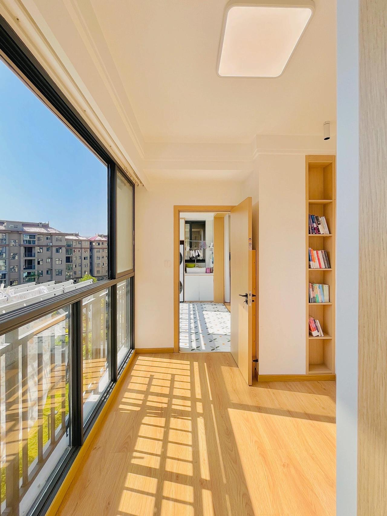 江西一男子晒出自己家，十八线小县城134m²，25岁，没有靠家人，全款买下，自装
