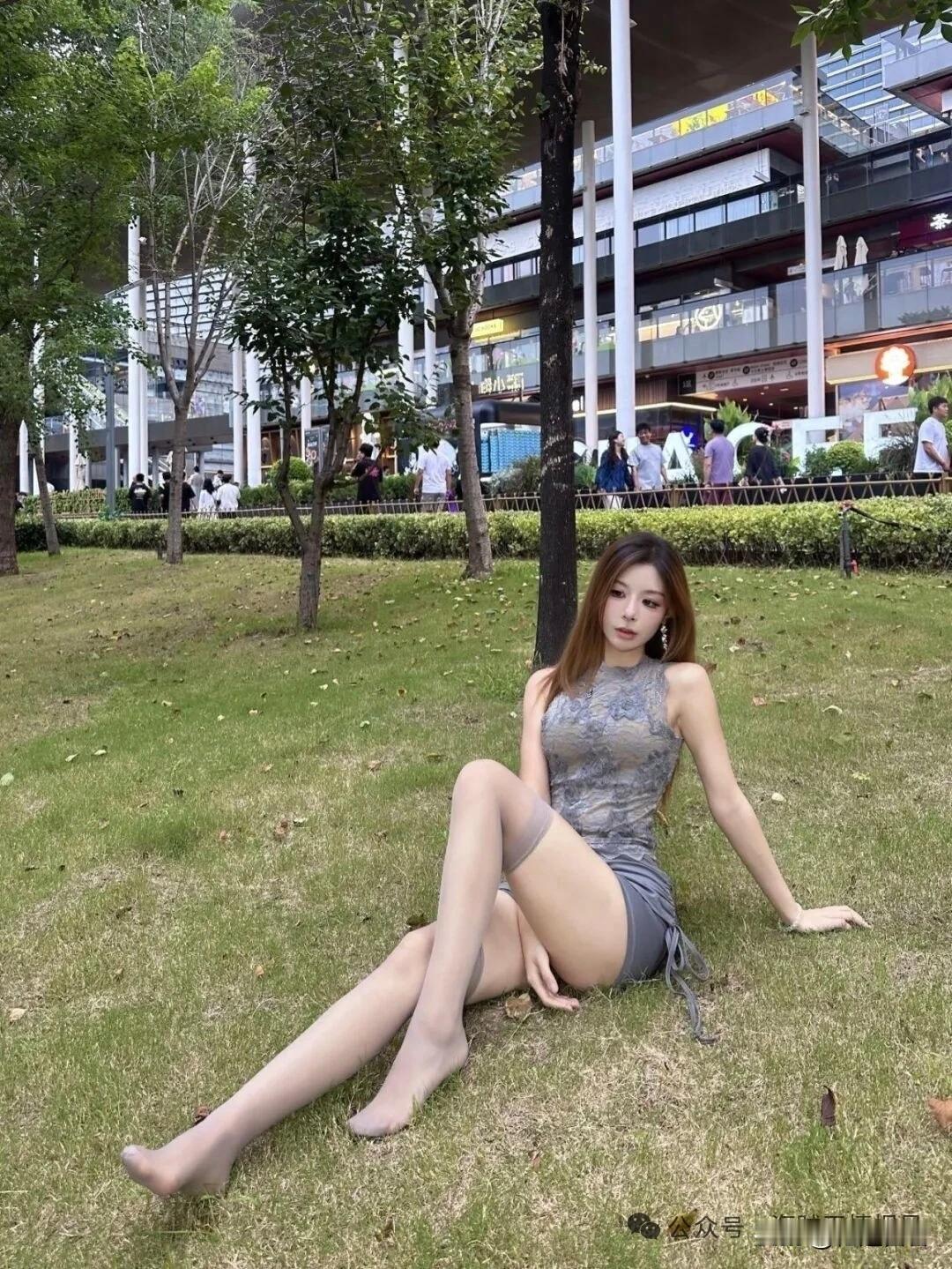 都市绿洲中的优雅时光，享受自然与都市的完美融合。