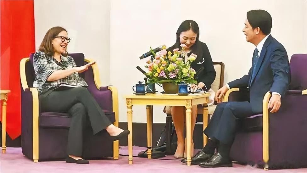 中方反制美对台军售，制裁十分罕见，特朗普急了，称九届政府护台12月26日，针