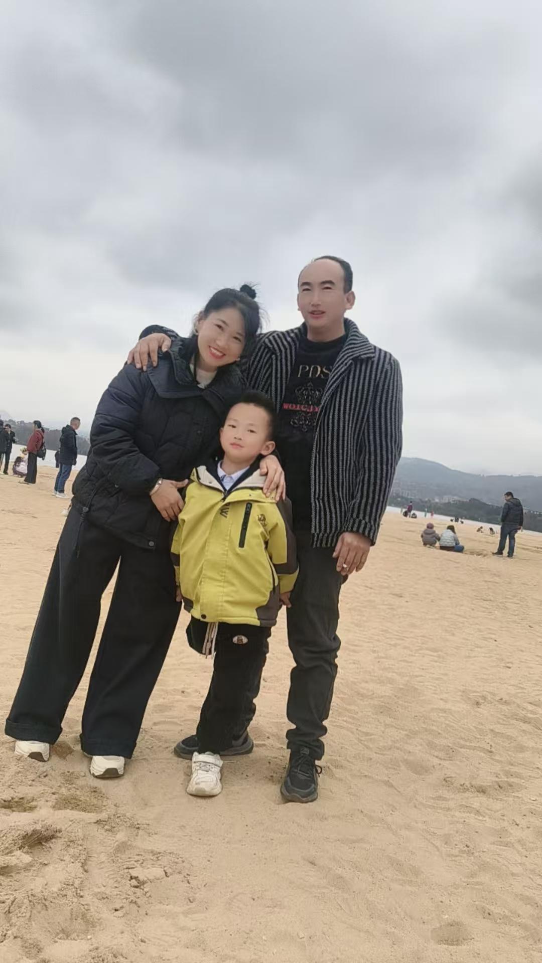 有一个健康的身体温暖的家庭懂得知足常乐就是幸福