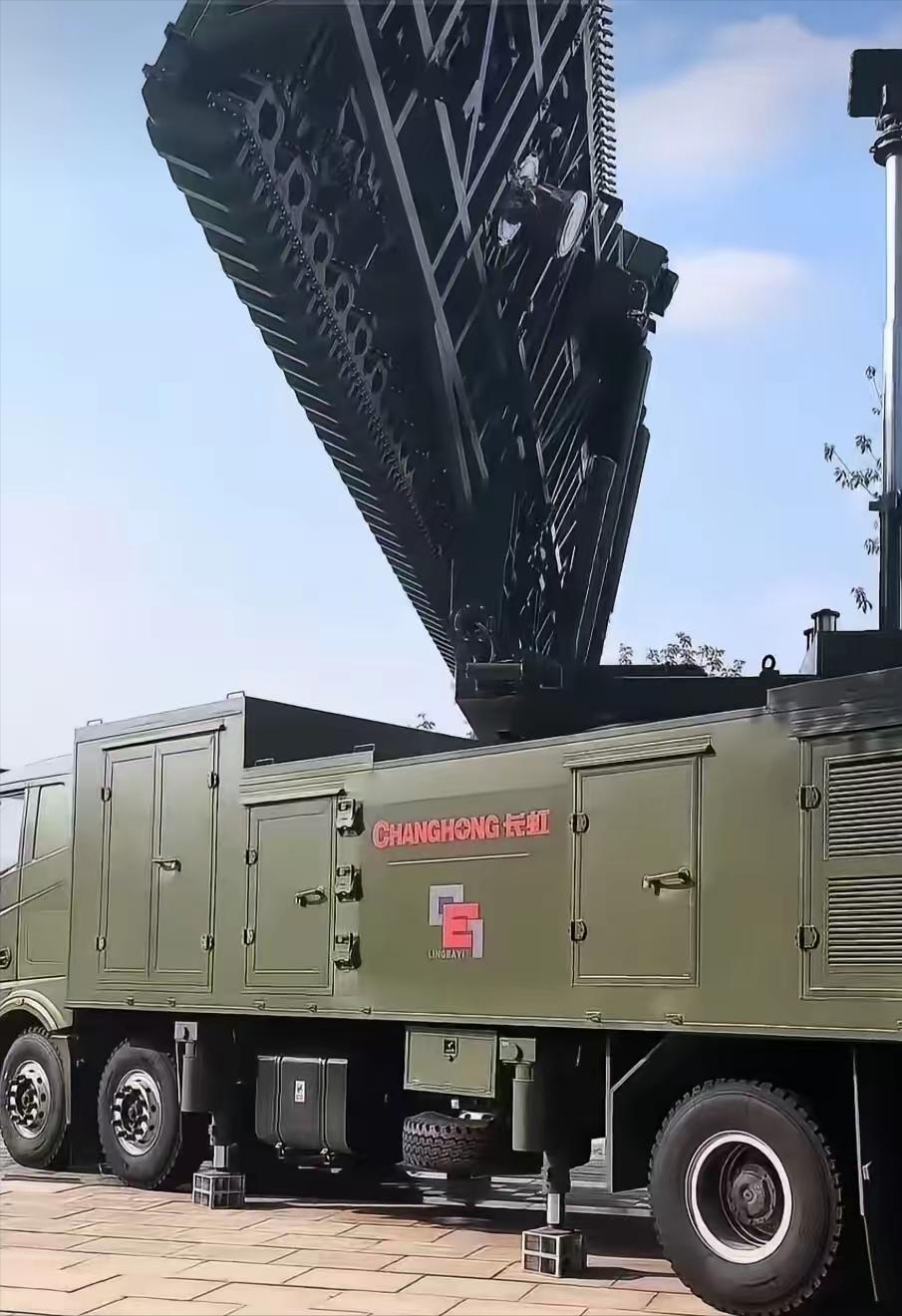 你以为长虹只是造电视的？直到看到这张照片，我才恍然大悟。在很多人的印象里，长