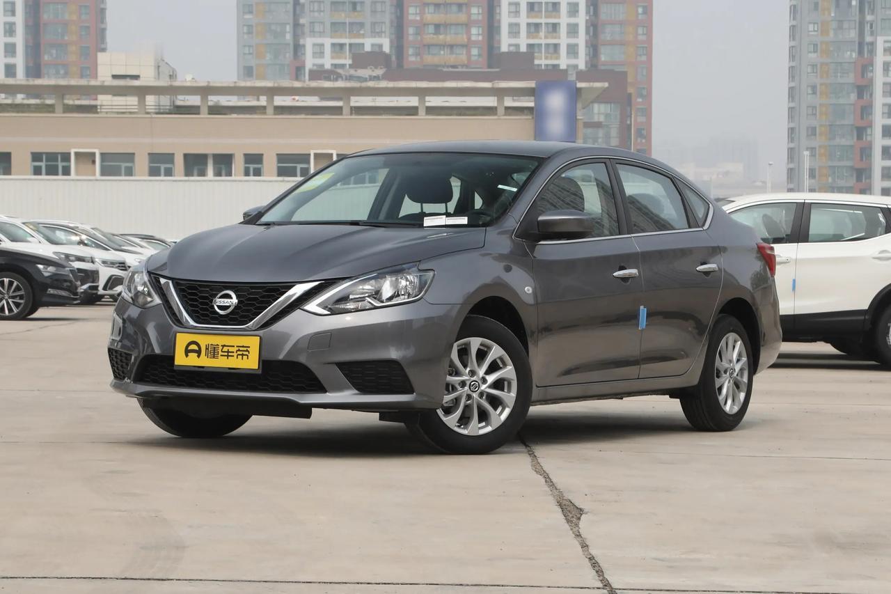 2026款轩逸经典款上市！全系取消中控屏幕，售价8.09万起近日，我们从日