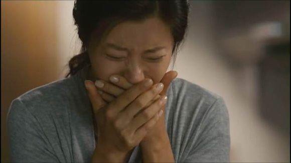 前几日前了一部韩国电影——《妈妈不哭》,看完后,我自己哭了半小时