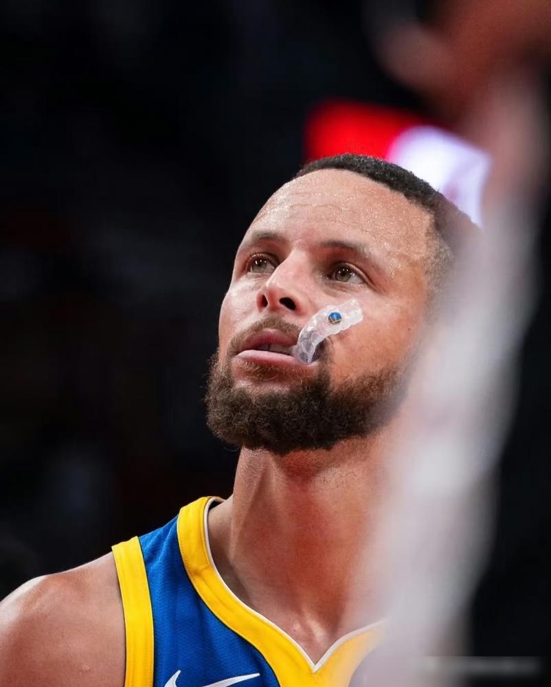 全网都在怕开拓者碰勇士？我告诉你，他们躲的根本不是库里，是自家那份42.5亿美元