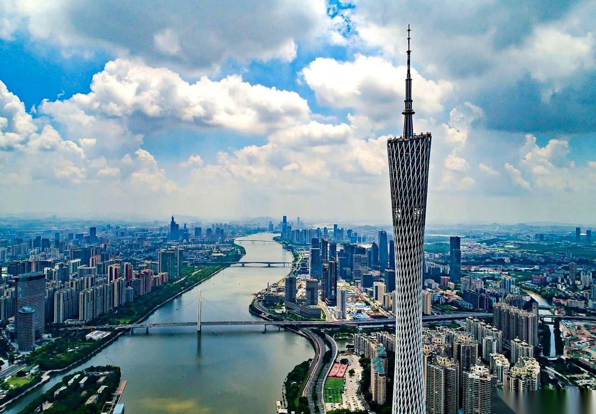 我跟你讲，千万别再以为广东人脑子里只有搞钱了。他们务实得能让你怀疑人生。娶个广
