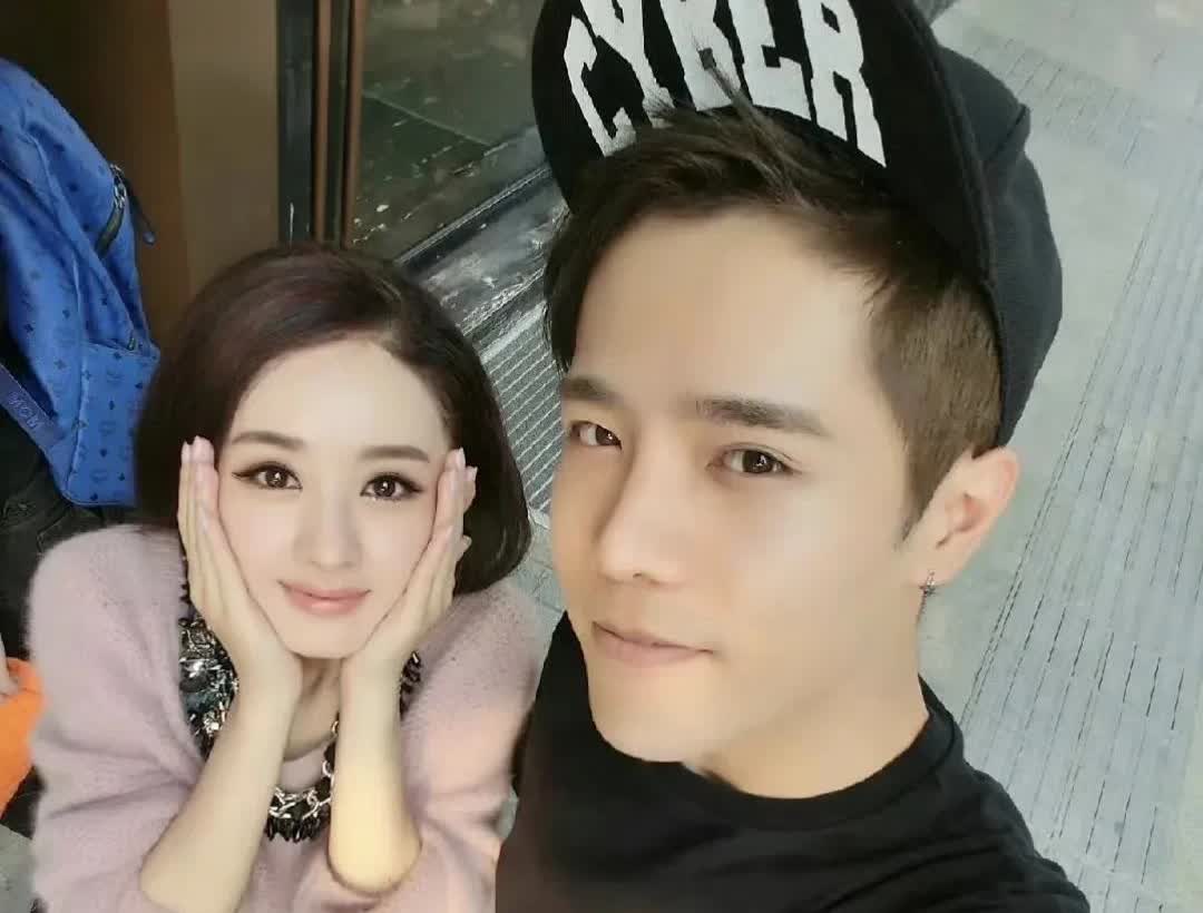 有网友说，我不是圈内人，但是我表哥之前在北京做商务，有联系赵丽颖合作。他
