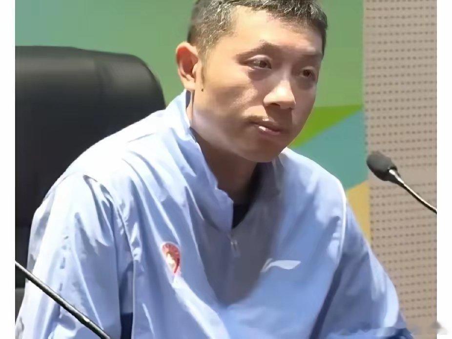 许昕、马龙拿下全锦赛男双冠军后，许昕谈及这次搭档夺冠满是感慨，直言“何其有幸，共