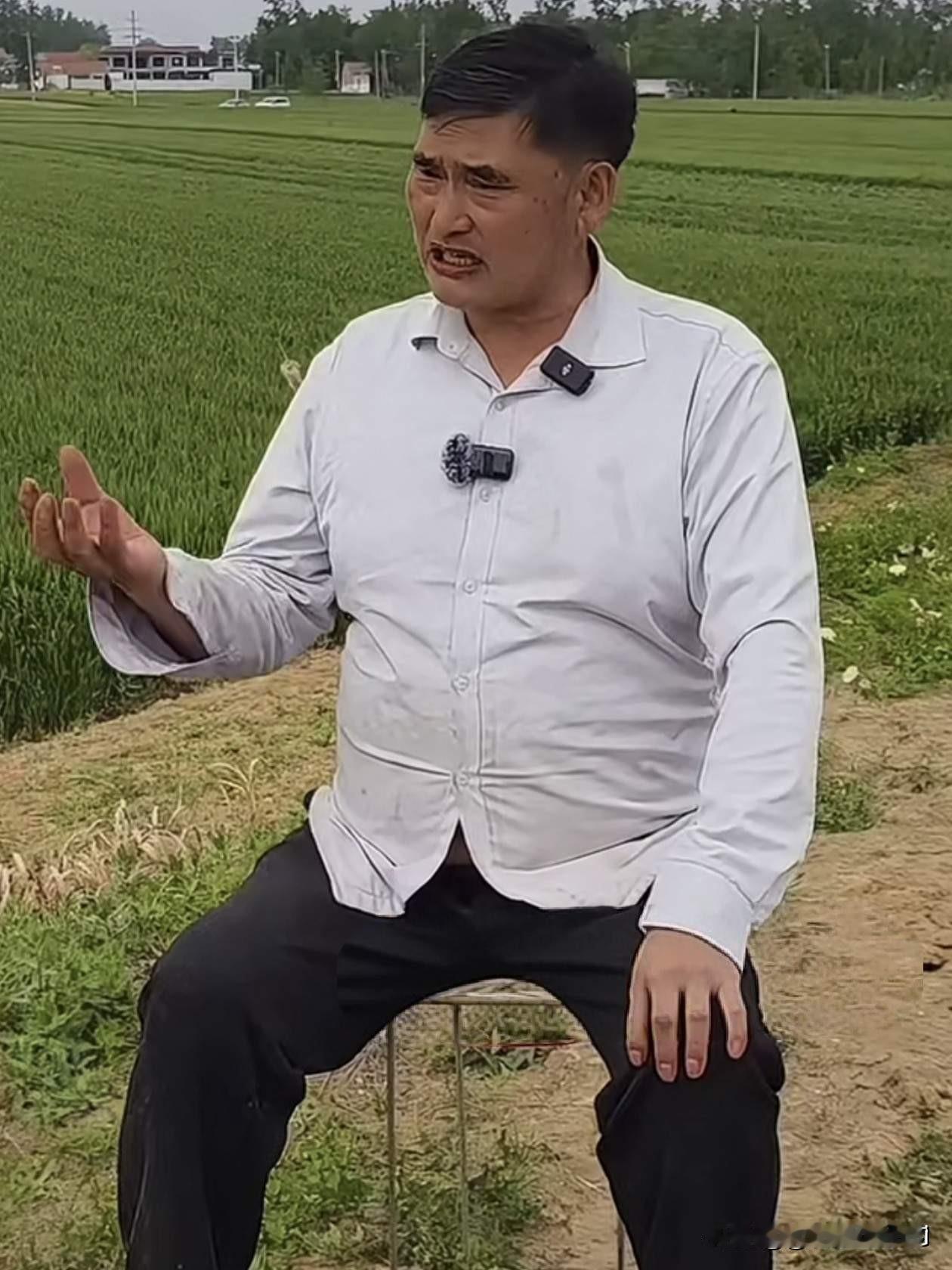 朱之文说，我这个岁数了，演的越多越是累，千万万喜欢我的，听我唱歌的，农民朋友，各