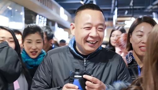 于东来又放了一个大招，整个中国企业界再次陷入了集体沉默。3月8日，胖东来正式宣布