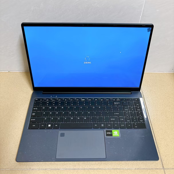 HUAWEIMateBook15.5寸笔记本电脑，配置如下：-处理器：AMDA4-7210APU四核