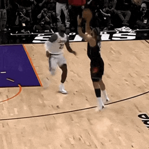 裁判报告护犊子：詹姆斯侧面，反怪狄龙伸腿？詹姆斯从侧面封堵狄龙，若布鲁克斯未将