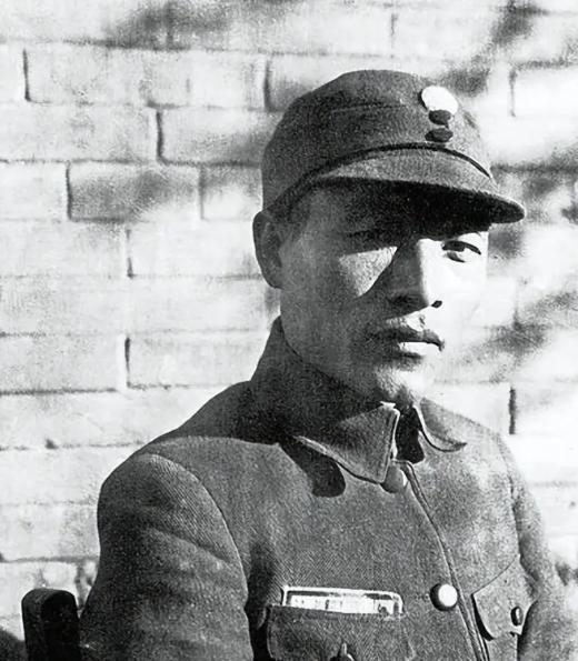 1969年，李先念访问阿尔巴尼亚时，曾提出:“你拿我们那么多东西，打算什么时候还