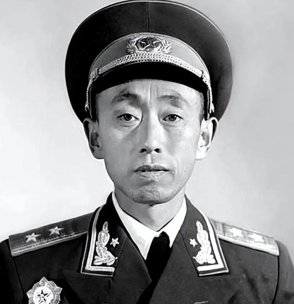 1979年，徐向前收到一代名将郑维山的来信，信上说他生活困难。徐帅立马给总政治部