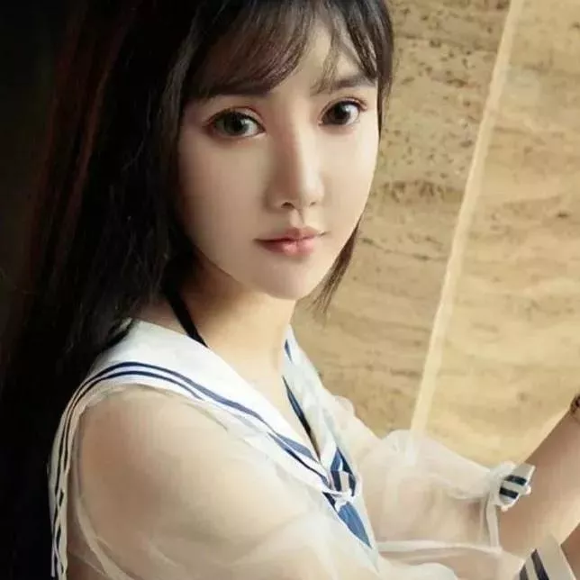 甜美可爱少女，日系水手服，温柔迷人！